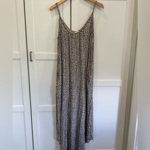 Z SUPPLY PATTERNED JUMPSUIT SIZE M